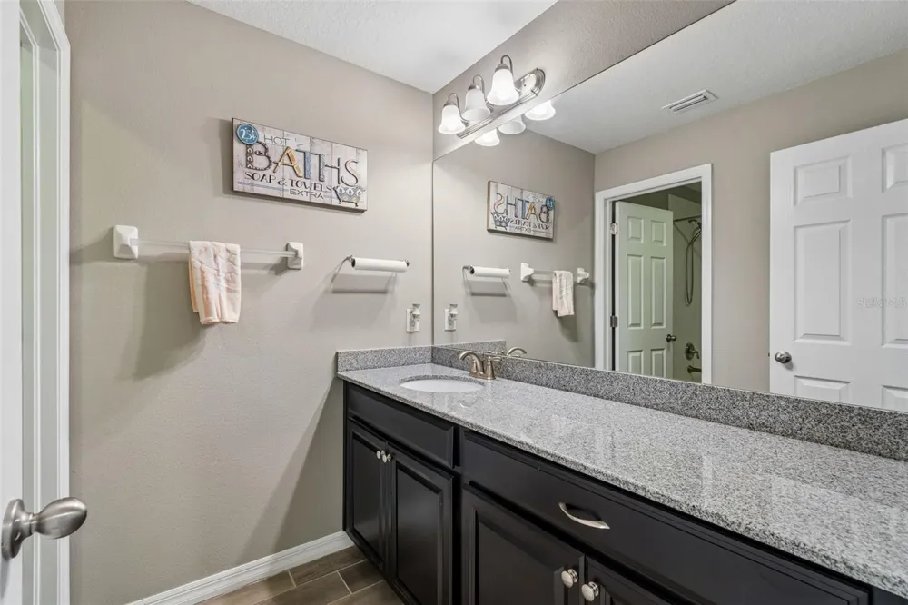18907 CORNUTA STREET Lutz, FL 33558