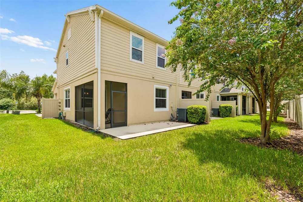 18907 CORNUTA STREET Lutz, FL 33558
