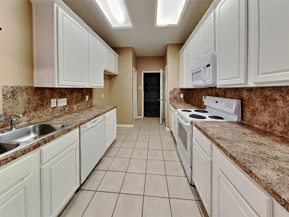 6220 Stoney Creek Drive Pasadena, TX 77503