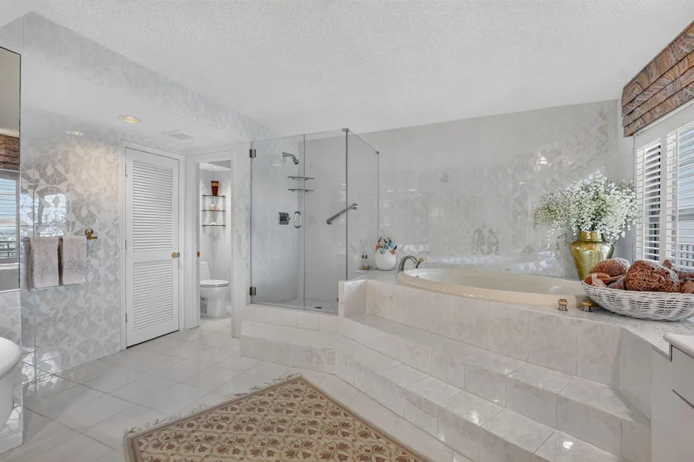 1021 HILLSBORO MILE #705 Hillsboro Beach, FL 33062