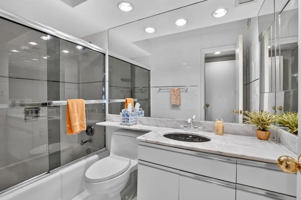1021 HILLSBORO MILE #705 Hillsboro Beach, FL 33062