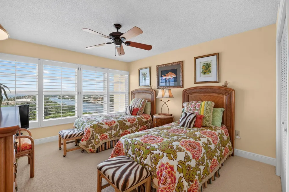 1021 HILLSBORO MILE #705 Hillsboro Beach, FL 33062