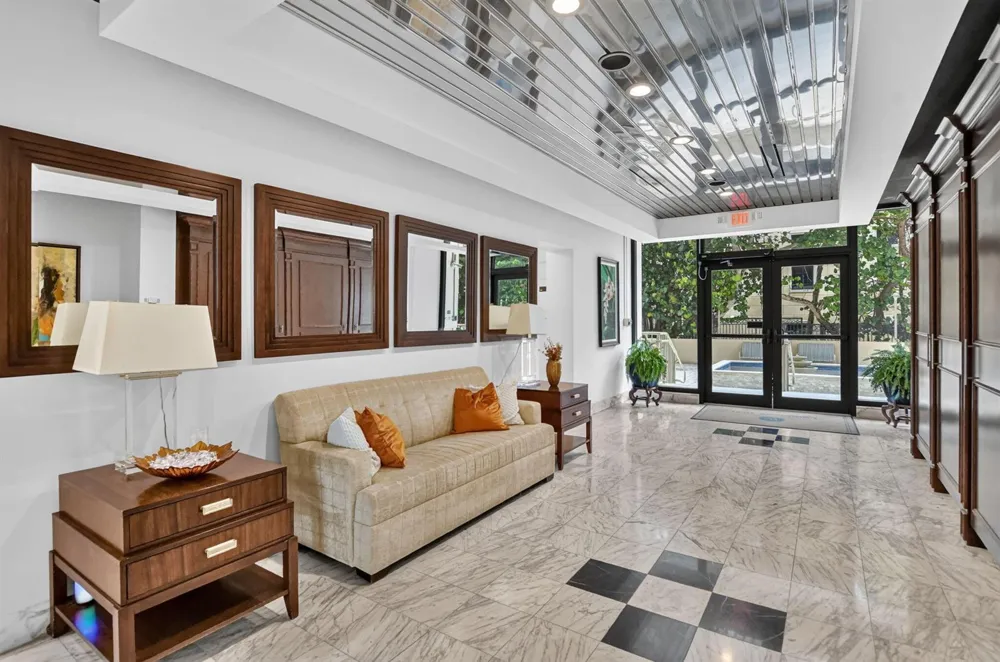 1021 HILLSBORO MILE #705 Hillsboro Beach, FL 33062