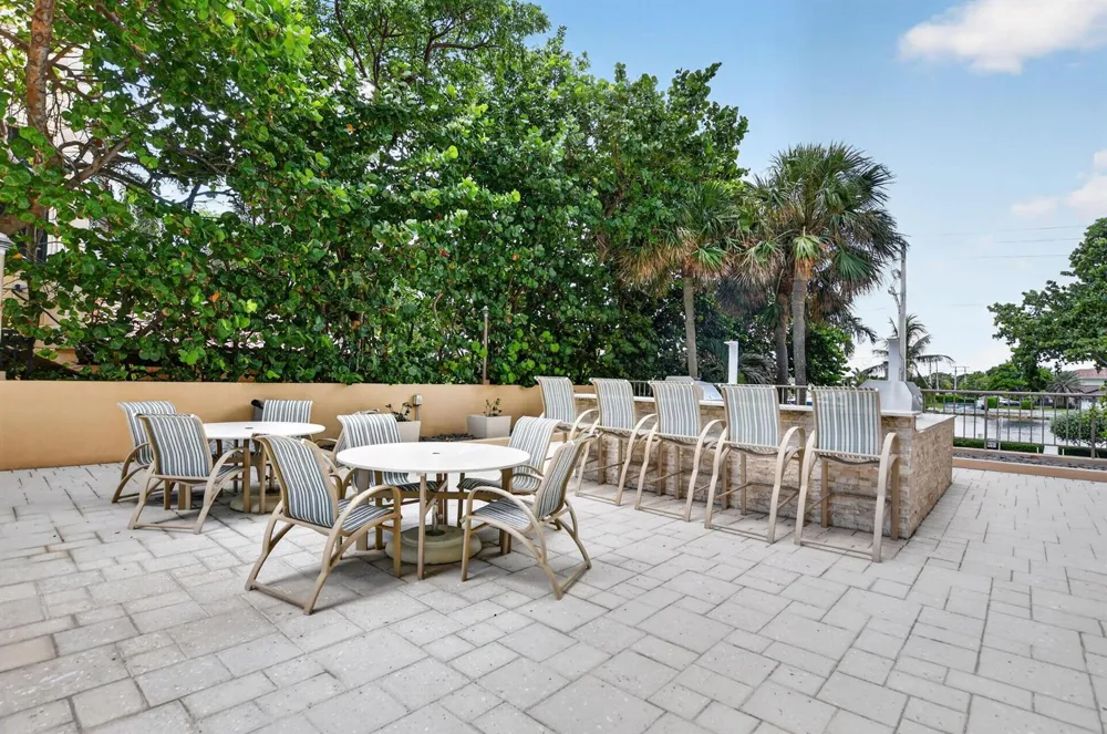 1021 HILLSBORO MILE #705 Hillsboro Beach, FL 33062
