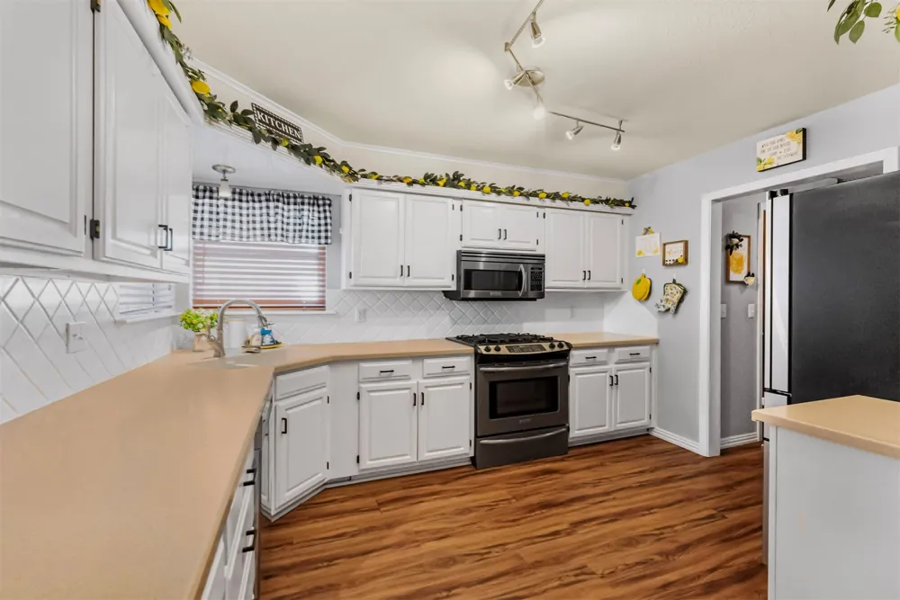 24010 King Court S Broken Arrow, OK 74014