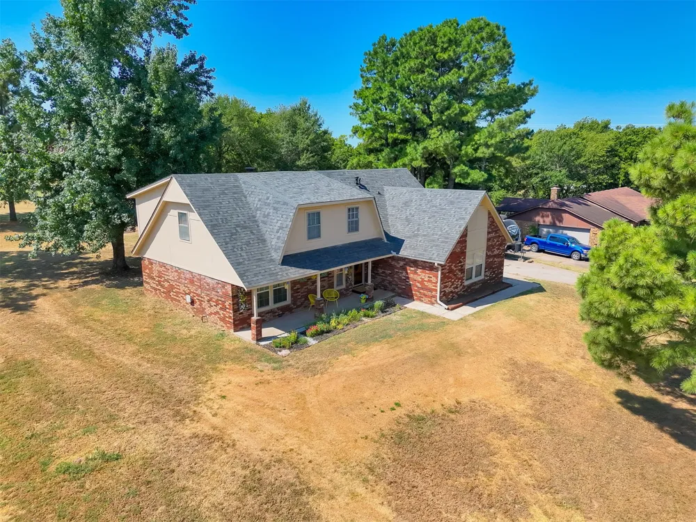 24010 King Court S Broken Arrow, OK 74014