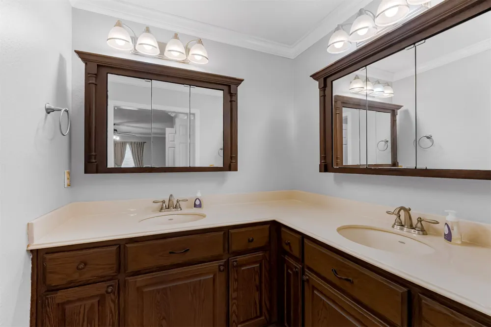 24010 King Court S Broken Arrow, OK 74014