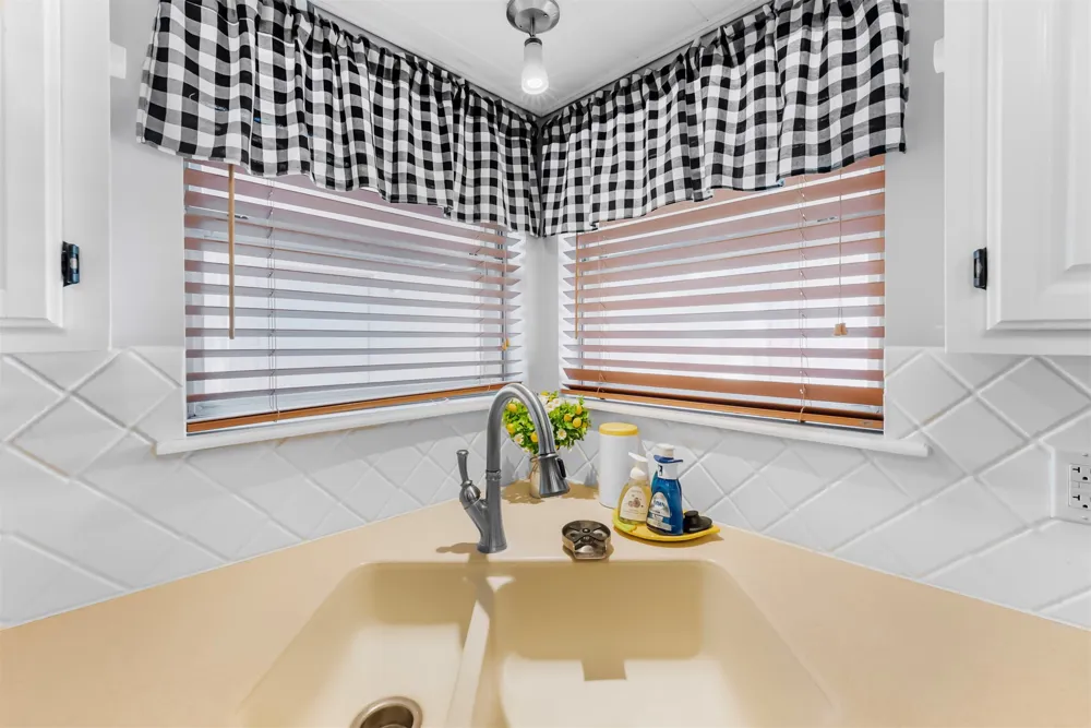 24010 King Court S Broken Arrow, OK 74014