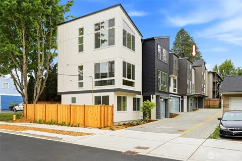 1512 NE 147th Street