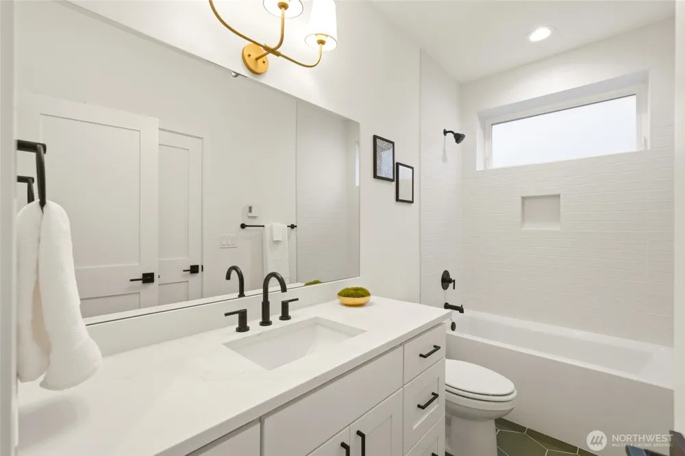 1512 NE 147th Street Shoreline, WA 98155