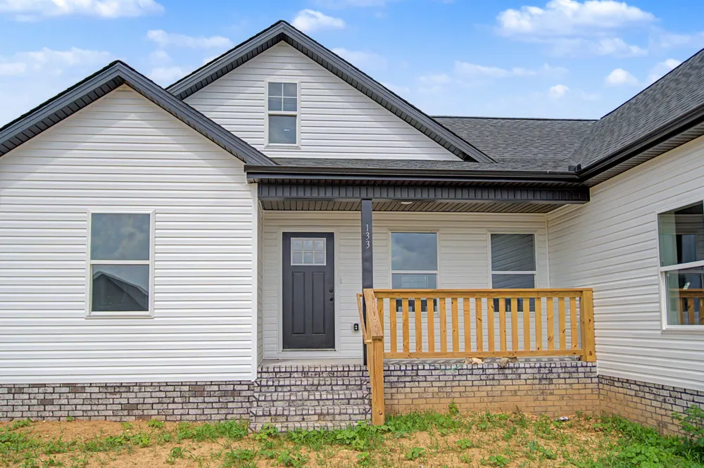 133 Martha Circle Lafayette, TN 37083