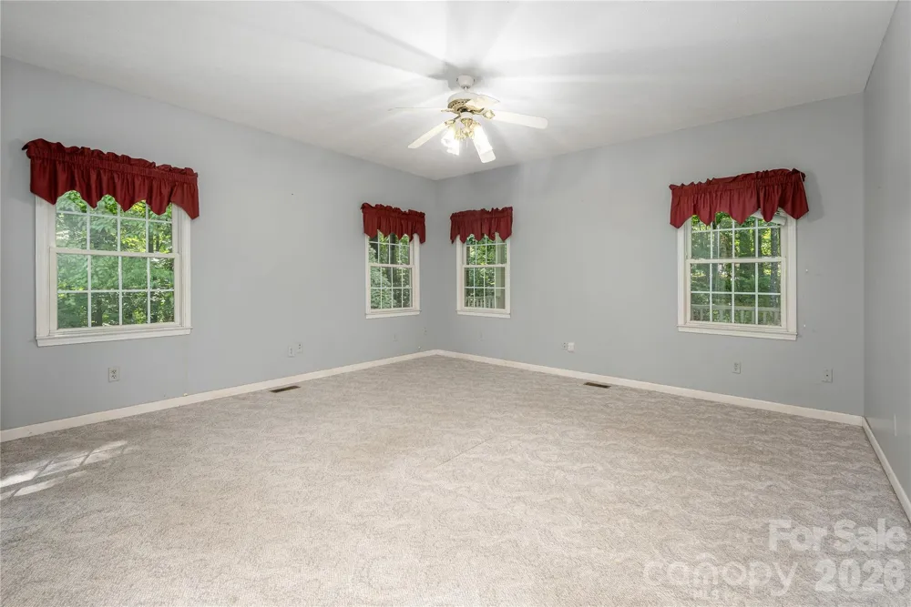1043 Berea Church Road Hendersonville, NC 28739