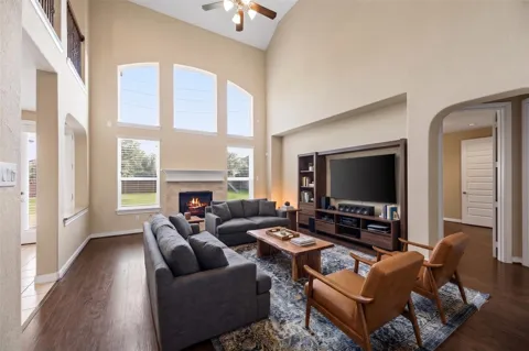 10135 Cypress Path