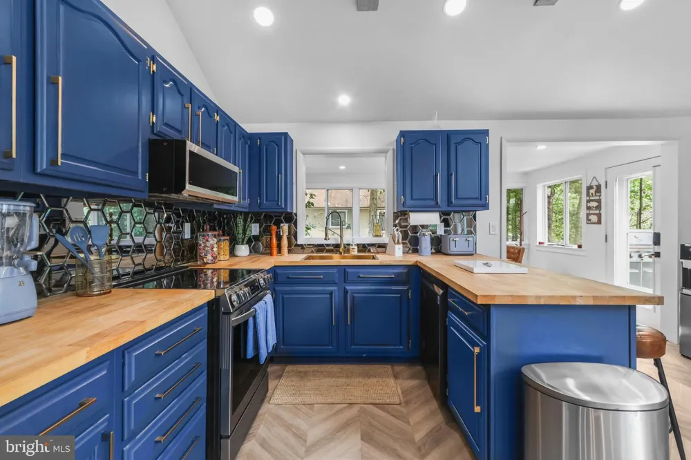 111 CHITIMACHA DRIVE Pocono Lake, PA 18347