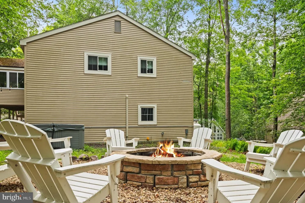 111 CHITIMACHA DRIVE Pocono Lake, PA 18347