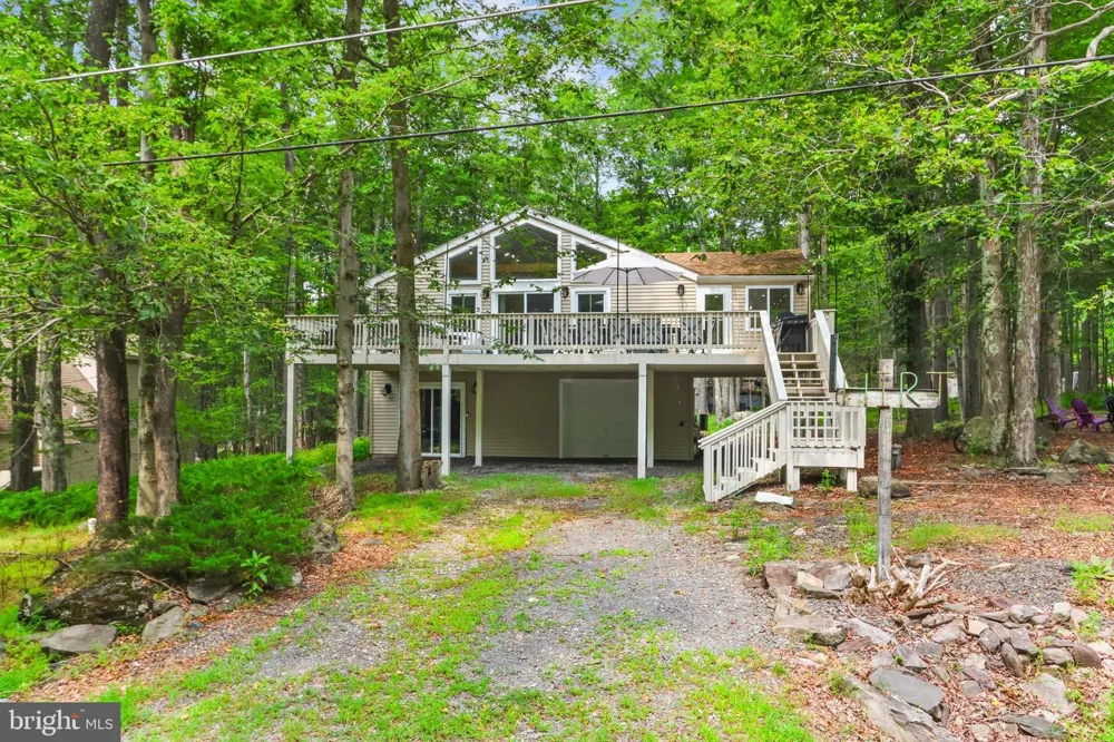111 CHITIMACHA DRIVE Pocono Lake, PA 18347