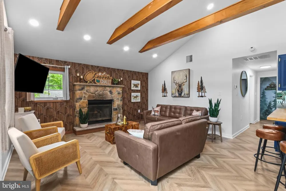 111 CHITIMACHA DRIVE Pocono Lake, PA 18347