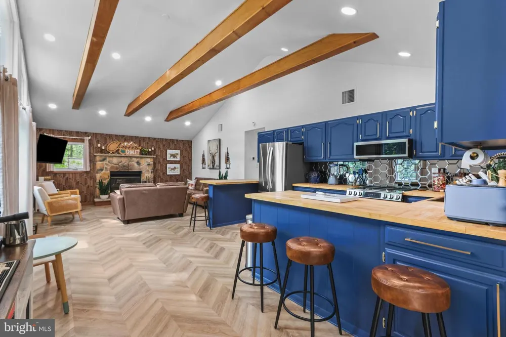 111 CHITIMACHA DRIVE Pocono Lake, PA 18347