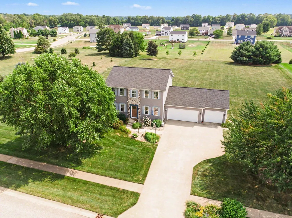 5948 Pollys Path Berrien Springs, MI 49103