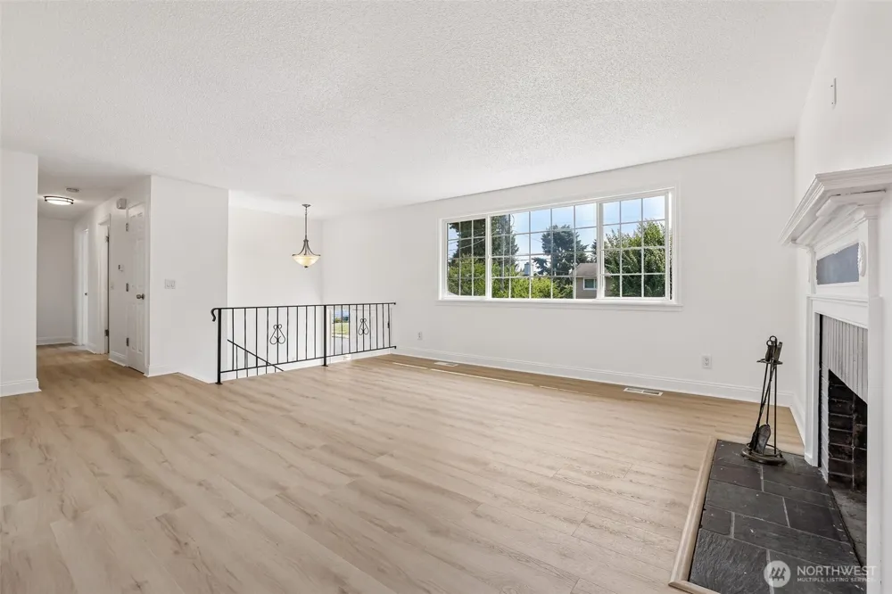 4605 224th Place SW Mountlake Terrace, WA 98043