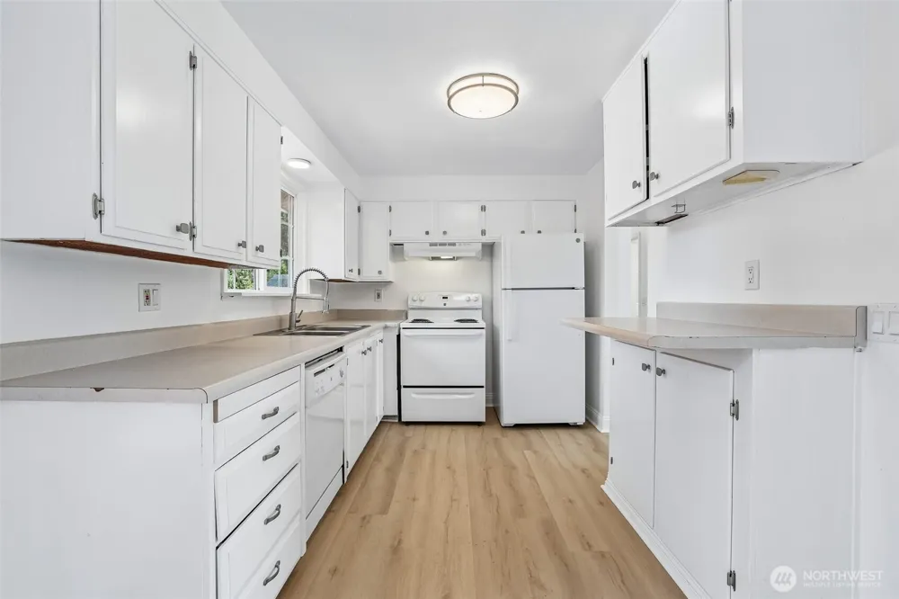 4605 224th Place SW Mountlake Terrace, WA 98043