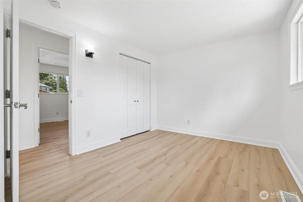 4605 224th Place SW Mountlake Terrace, WA 98043