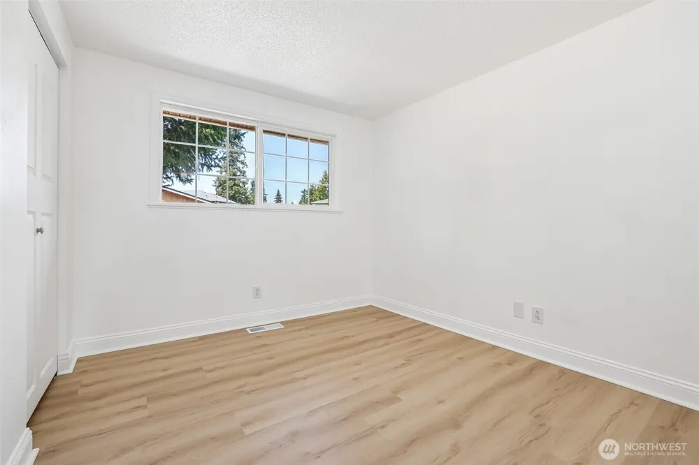 4605 224th Place SW Mountlake Terrace, WA 98043