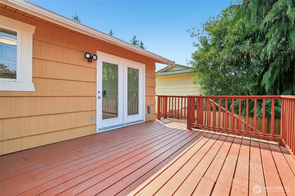 4605 224th Place SW Mountlake Terrace, WA 98043