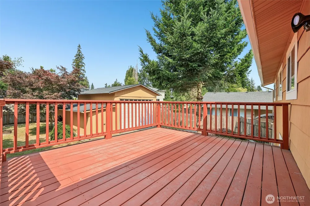 4605 224th Place SW Mountlake Terrace, WA 98043