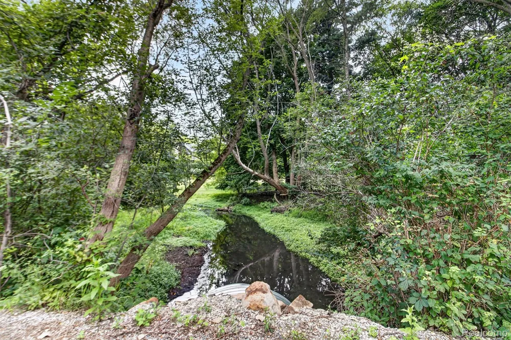 1817 S Baldwin Road Oxford Charter Township, MI 48371