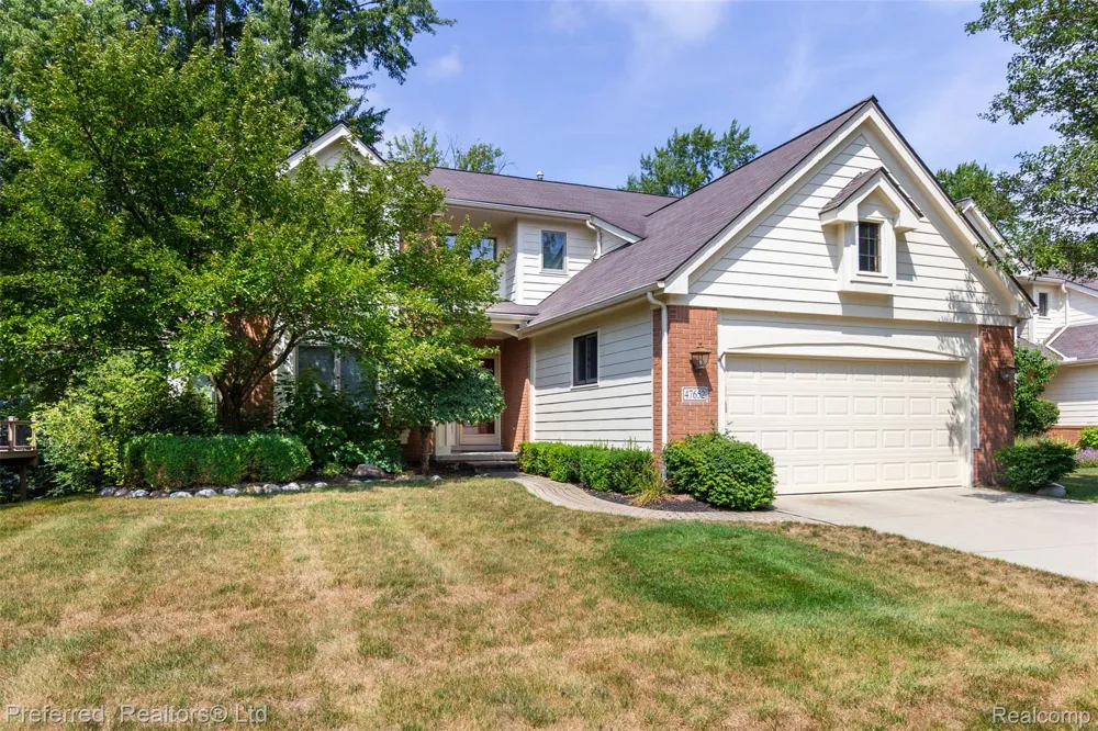 47652 Arbor Trail #77 Northville Township, MI 48168
