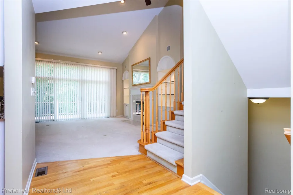 47652 Arbor Trail #77 Northville Township, MI 48168