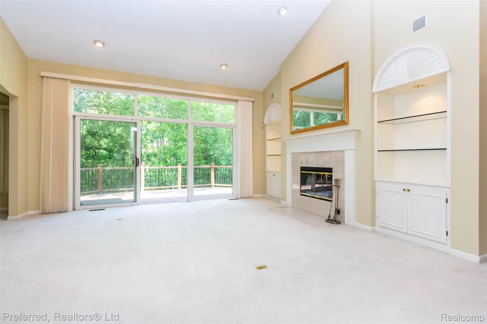 47652 Arbor Trail #77 Northville Township, MI 48168