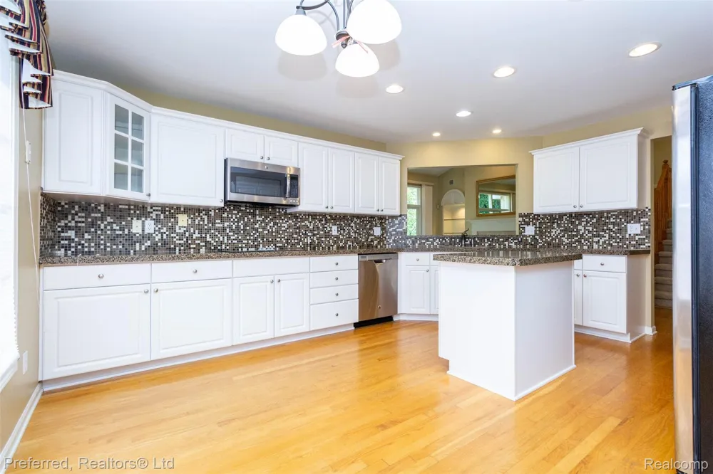 47652 Arbor Trail #77 Northville Township, MI 48168