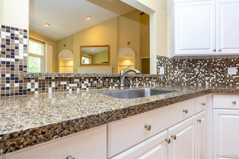 47652 Arbor Trail #77 Northville Township, MI 48168