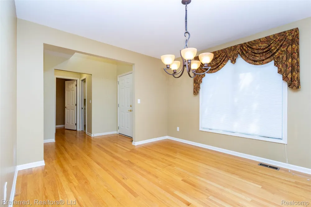 47652 Arbor Trail #77 Northville Township, MI 48168