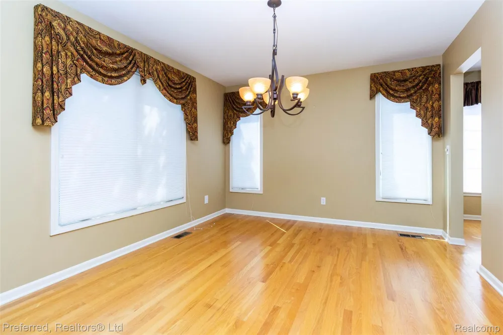 47652 Arbor Trail #77 Northville Township, MI 48168