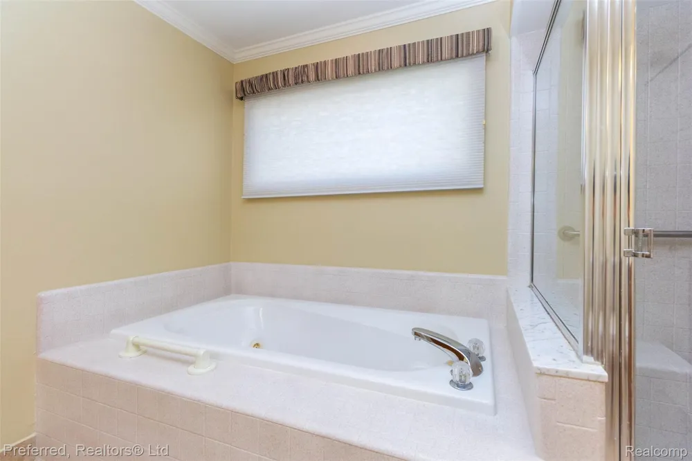 47652 Arbor Trail #77 Northville Township, MI 48168