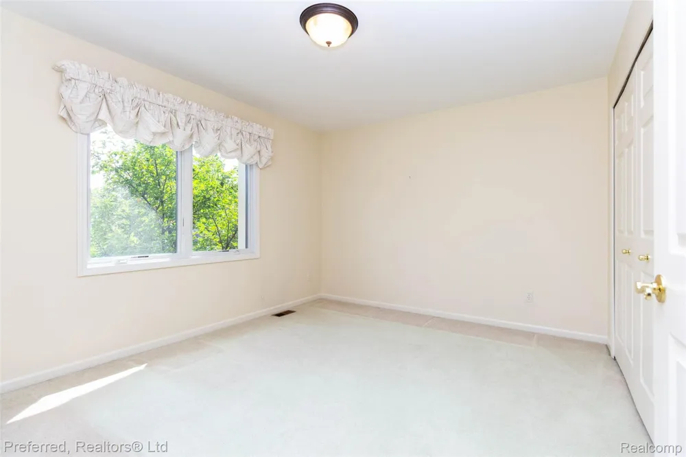 47652 Arbor Trail #77 Northville Township, MI 48168
