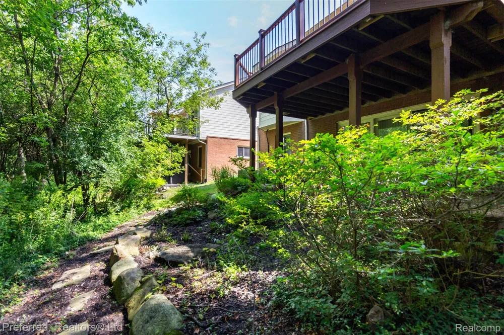 47652 Arbor Trail #77 Northville Township, MI 48168