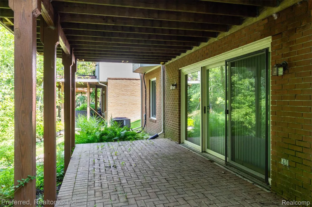47652 Arbor Trail #77 Northville Township, MI 48168