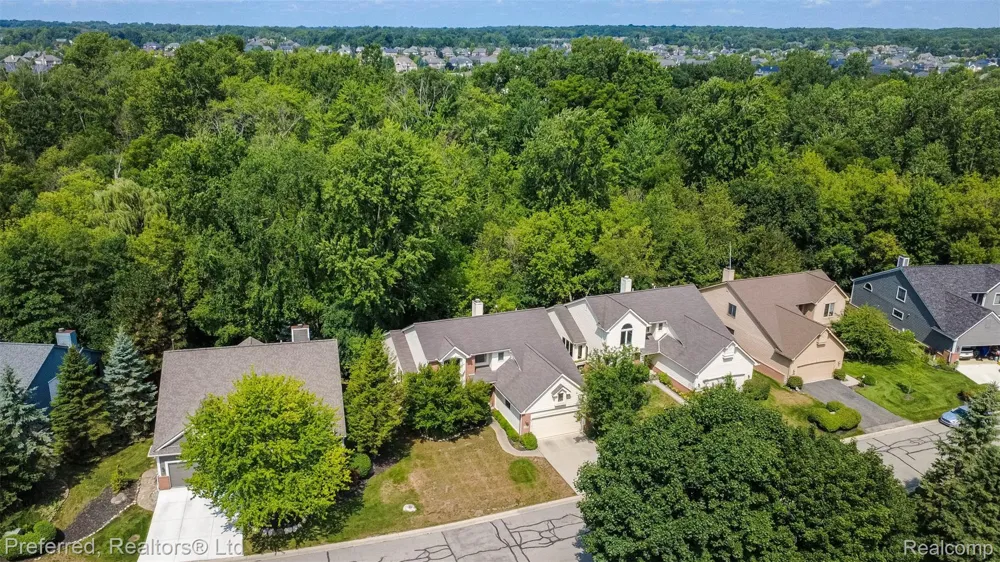 47652 Arbor Trail #77 Northville Township, MI 48168