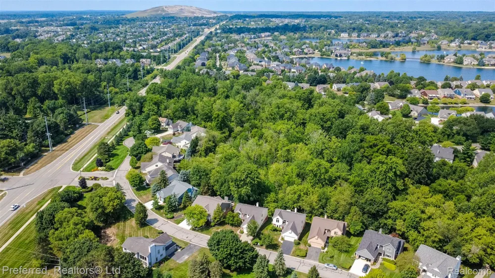 47652 Arbor Trail #77 Northville Township, MI 48168