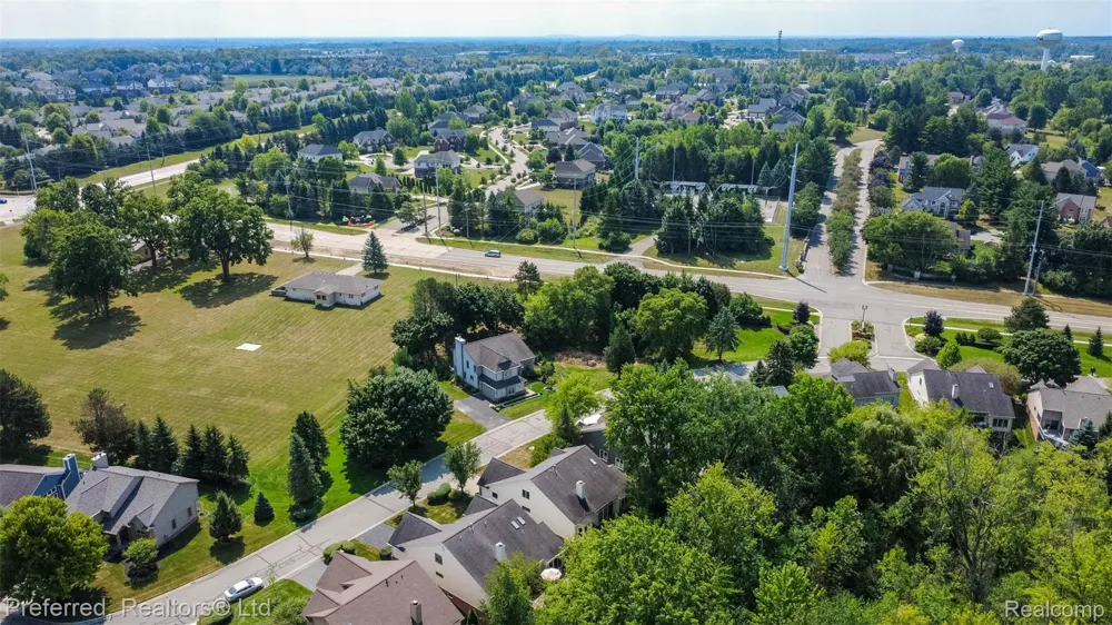 47652 Arbor Trail #77 Northville Township, MI 48168