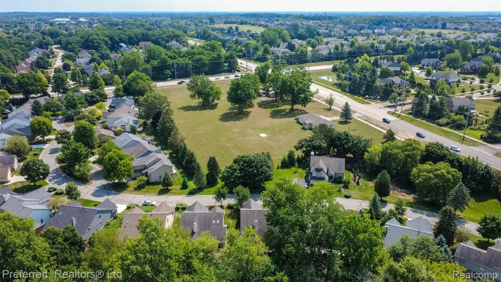 47652 Arbor Trail #77 Northville Township, MI 48168