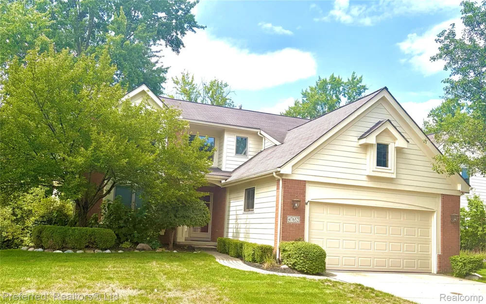 47652 Arbor Trail #77 Northville Township, MI 48168