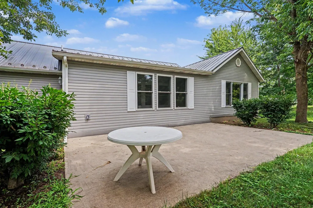 43460 Van Auken Drive Bangor Township, MI 49013