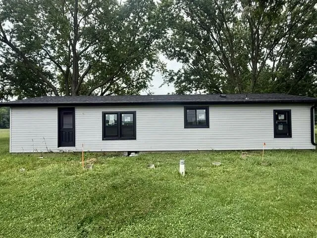 6633 W Forest Lawn Road Three Oaks Township, MI 49128