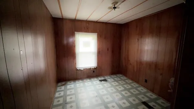 6633 W Forest Lawn Road Three Oaks Township, MI 49128