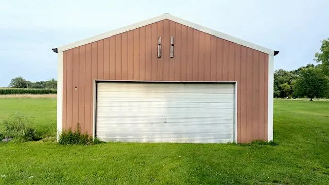 6633 W Forest Lawn Road Three Oaks Township, MI 49128